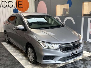 2017 - Honda Grace Automatic