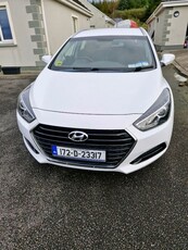 2017 - Hyundai i40 Manual