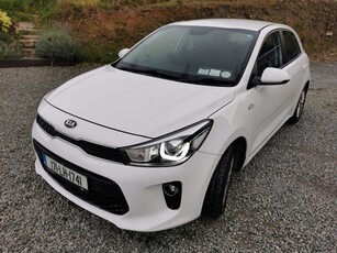 2017 - Kia Rio Manual