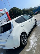 2017 - Nissan Leaf Automatic