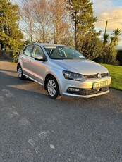 2017 - Volkswagen Polo Manual