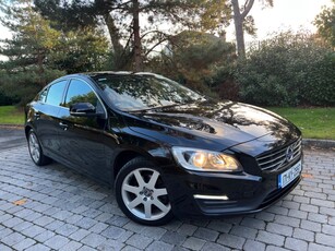 2017 - Volvo S60 Manual