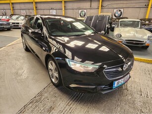 2018 - Opel Insignia Manual