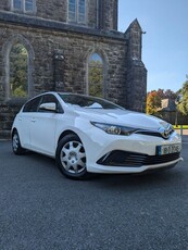 2018 - Toyota Auris Manual