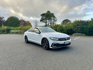 2020 - Volkswagen Passat Automatic