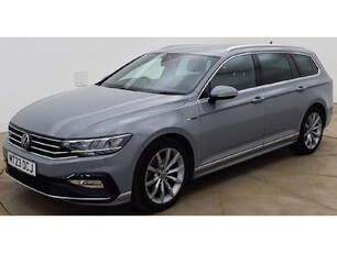 2023 - Volkswagen Passat Automatic