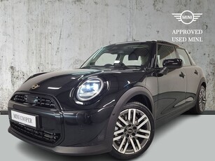 2024 (242) Mini Cooper