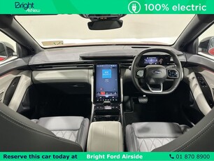 2024 - Ford Explorer Automatic