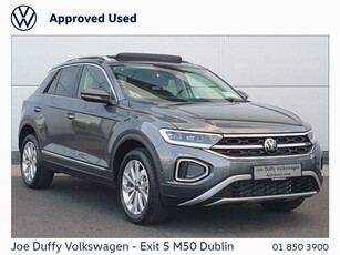 2024 - Volkswagen T-Roc Automatic