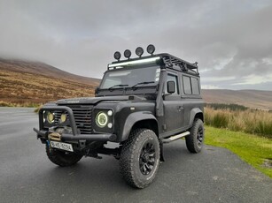 1991 - Land Rover Defender ---