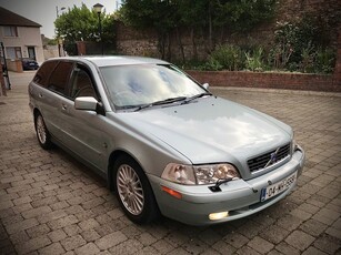 2004 - Volvo V40 ---