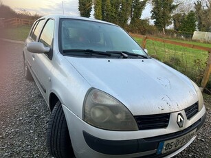 2005 - Renault Clio Manual