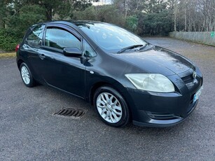 2007 - Toyota Auris ---