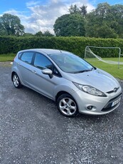 2010 - Ford Fiesta Manual