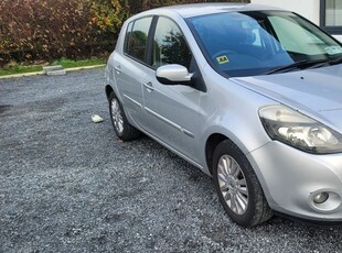 2010 - Renault Clio Manual