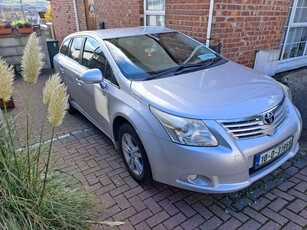 2010 - Toyota Avensis Manual