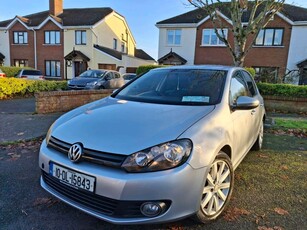 2010 - Volkswagen Golf ---