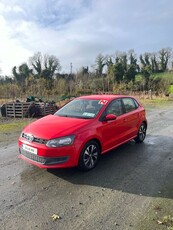 2010 - Volkswagen Polo Manual