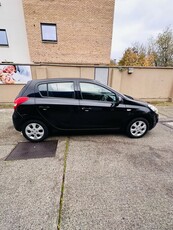 2011 - Hyundai i20 Manual