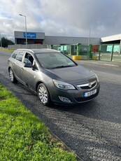 2011 - Vauxhall Astra ---