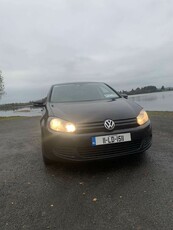 2011 - Volkswagen Golf Manual