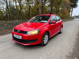 2011 - Volkswagen Polo Manual