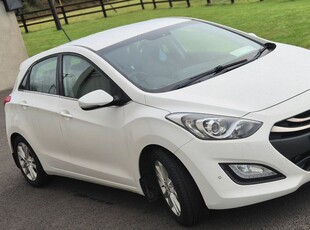 2012 - Hyundai i30 Manual