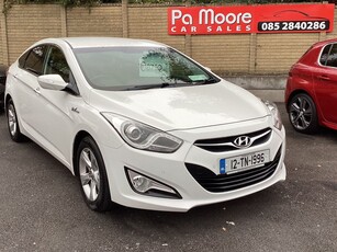 2012 - Hyundai i40 Manual