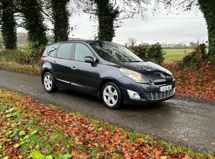 2012 - Renault Grand Scenic Manual