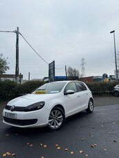 2012 - Volkswagen Golf Manual