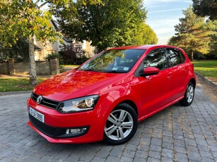 2012 - Volkswagen Polo Manual