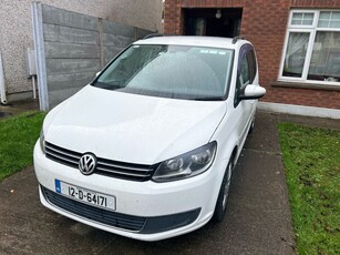 2012 - Volkswagen Touran Automatic