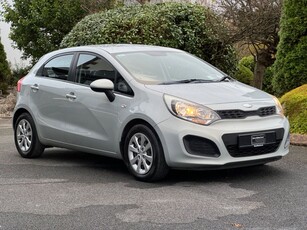 2013 - Kia Rio Manual