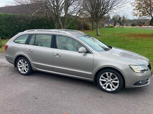 2013 - Skoda Superb Manual