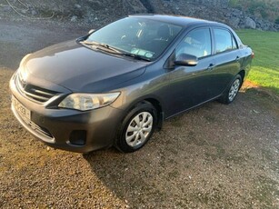 2013 - Toyota Corolla Manual