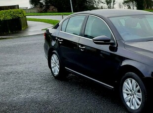 2013 - Volkswagen Passat Manual