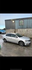 2013 - Volkswagen Passat Manual