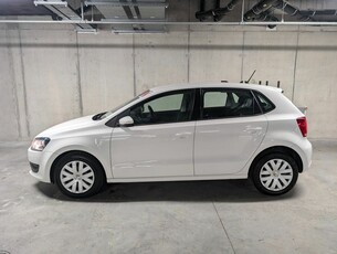 2013 - Volkswagen Polo Automatic