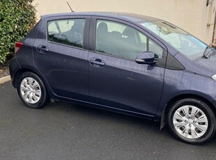 2014 - Toyota Yaris Manual