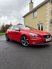 2014 - Volvo V40 Manual