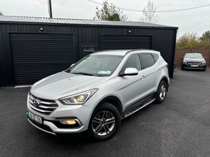 2016 - Hyundai Santa Fe Manual