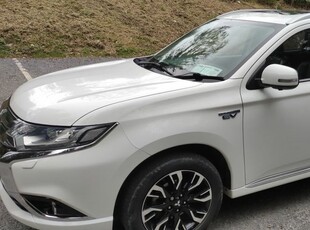 2016 - Mitsubishi Outlander Automatic