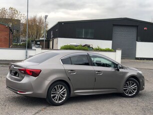 2016 - Toyota Avensis Manual