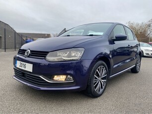 2016 - Volkswagen Polo Automatic