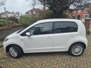 2016 - Volkswagen up! Automatic