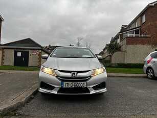 2017 - Honda Grace Automatic