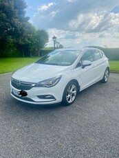 2017 - Opel Astra Manual