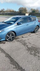 2017 - Toyota Auris Automatic