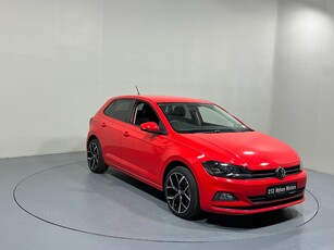 2021 - Volkswagen Polo Manual