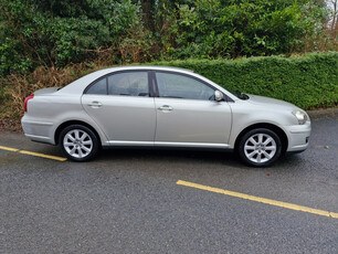 TOYOTA AVENSIS